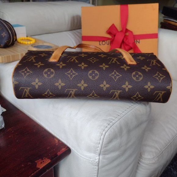 authentic lv❤️ - Picture 10 of 16
